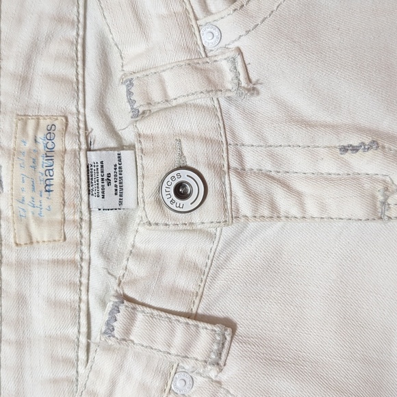 White Low Rise Flare Jeans 5/6 - Picture 5 of 8